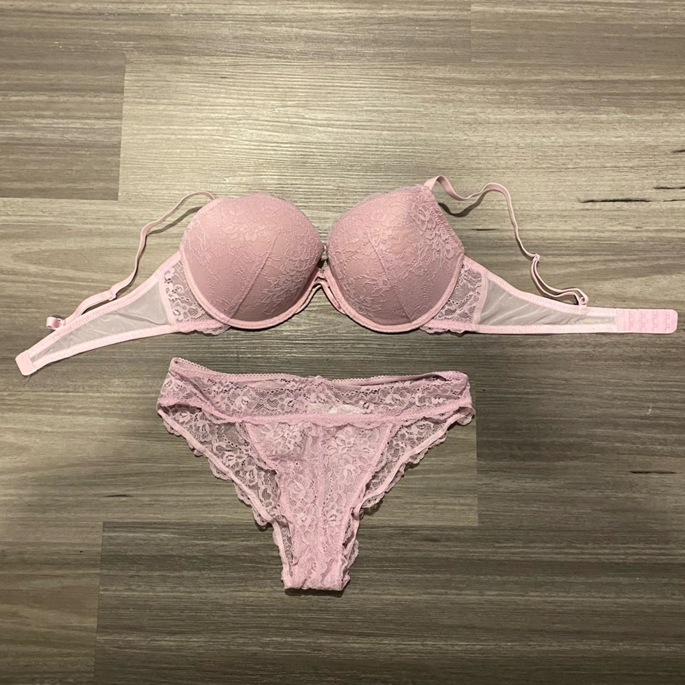 NWOT Lace Bra and Underwear